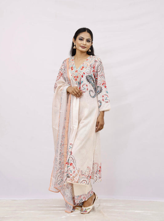 Cream kurta set with dupatta