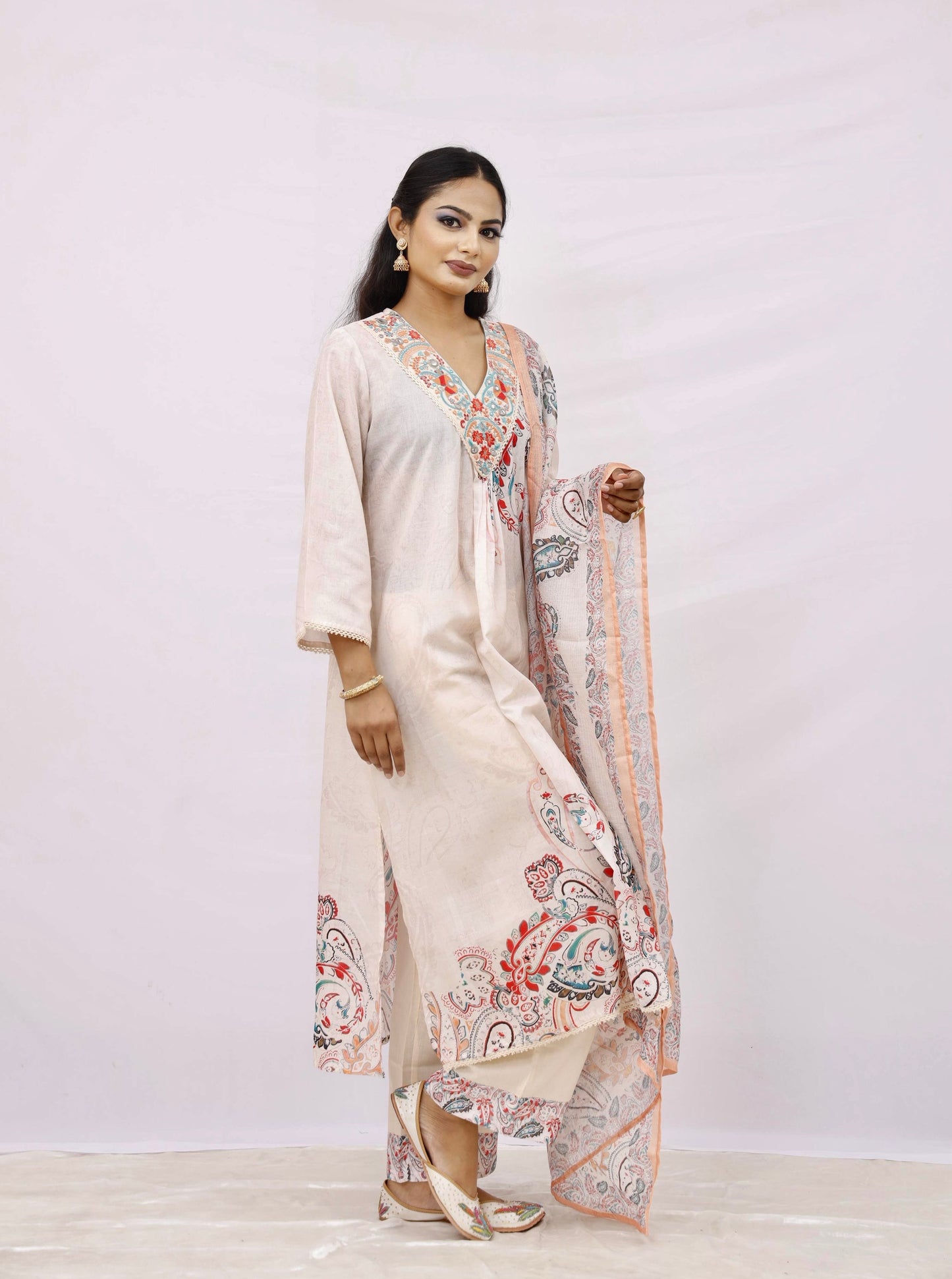 Cream kurta set with dupatta
