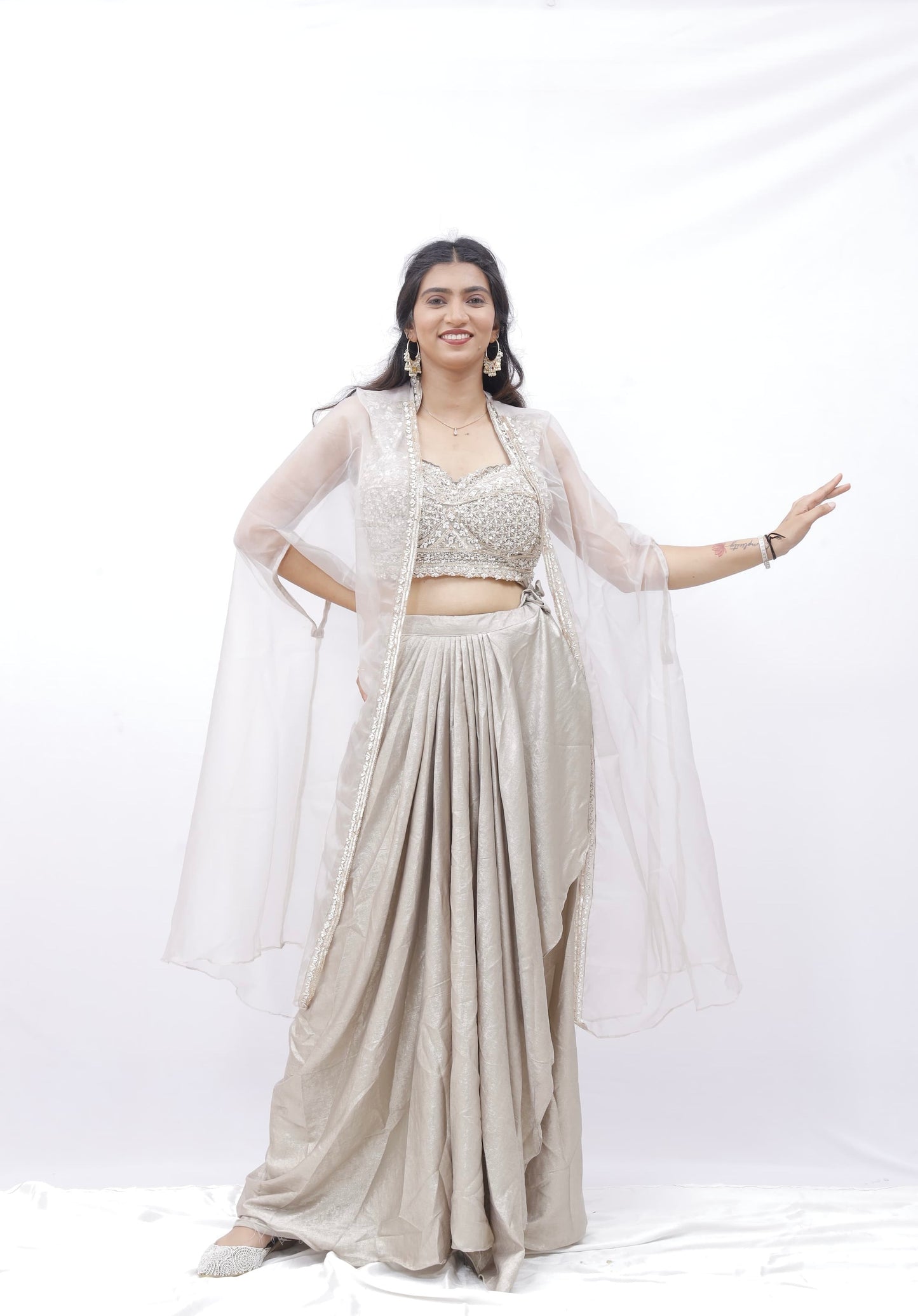 Champagne Glow Drape Set with Cape