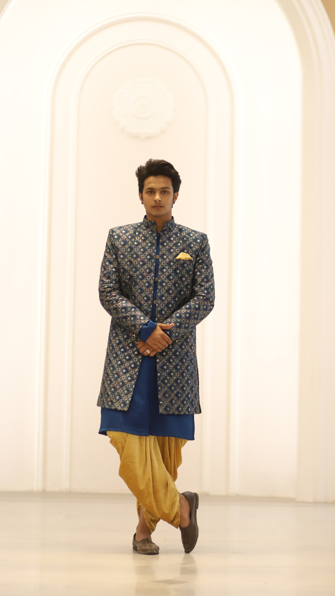 Sold out men 1