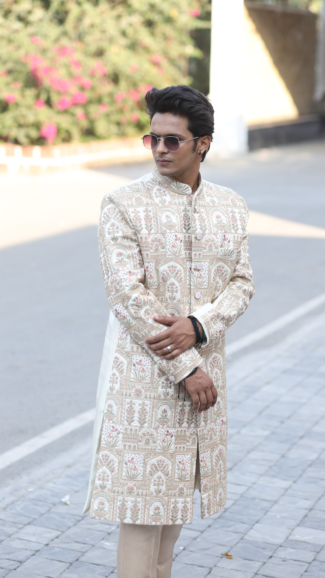 Sold Out Men 2