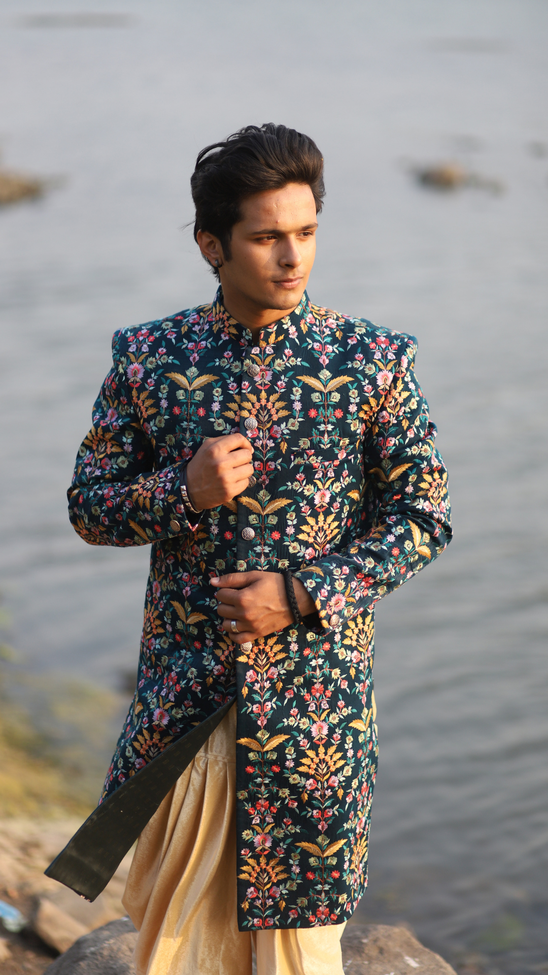 Sold Out Men 5