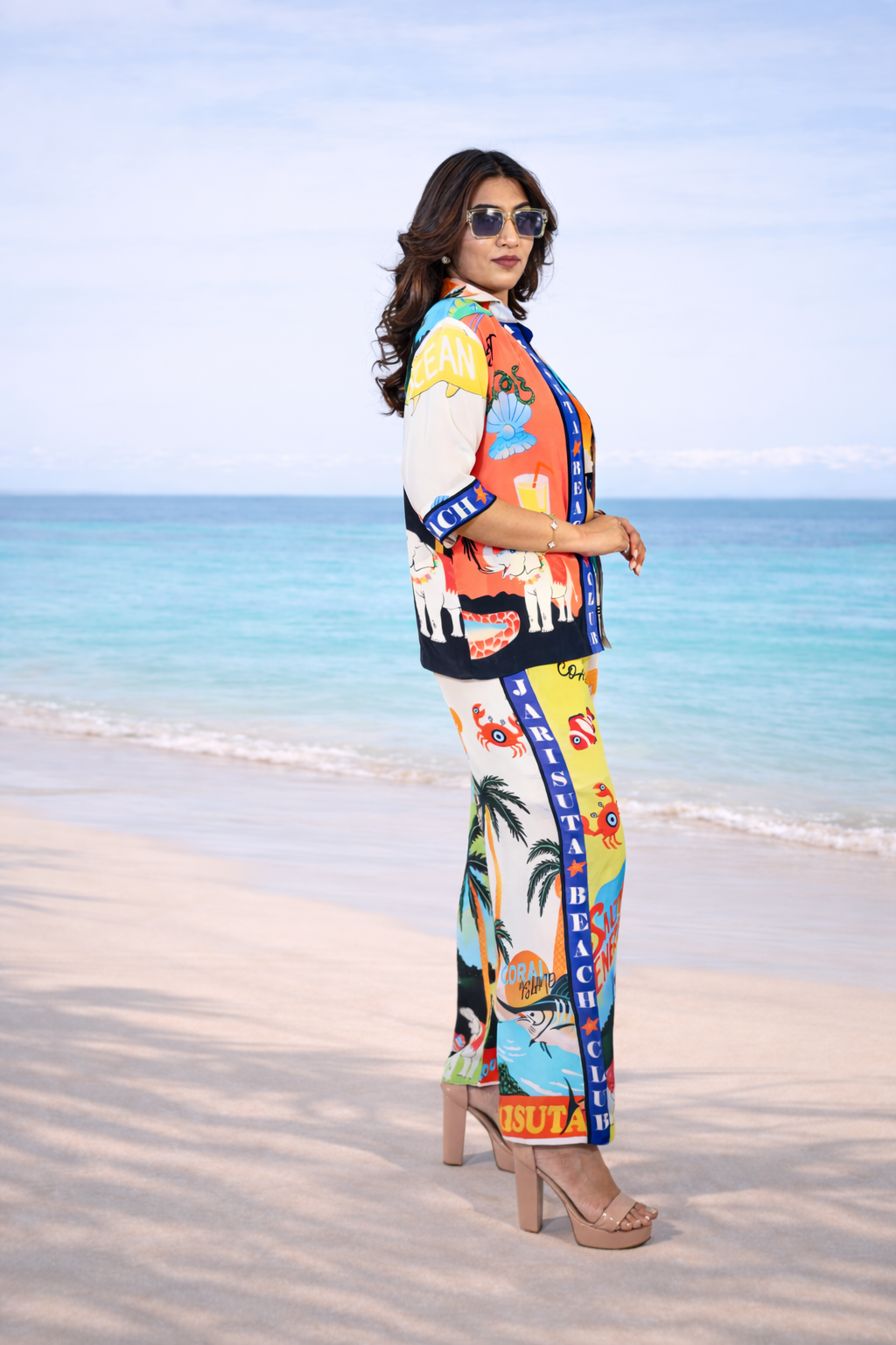 Beach co-ord set for women with top, shirt and pant Beach Club vacation outfit by Jarisuta Lifestyle